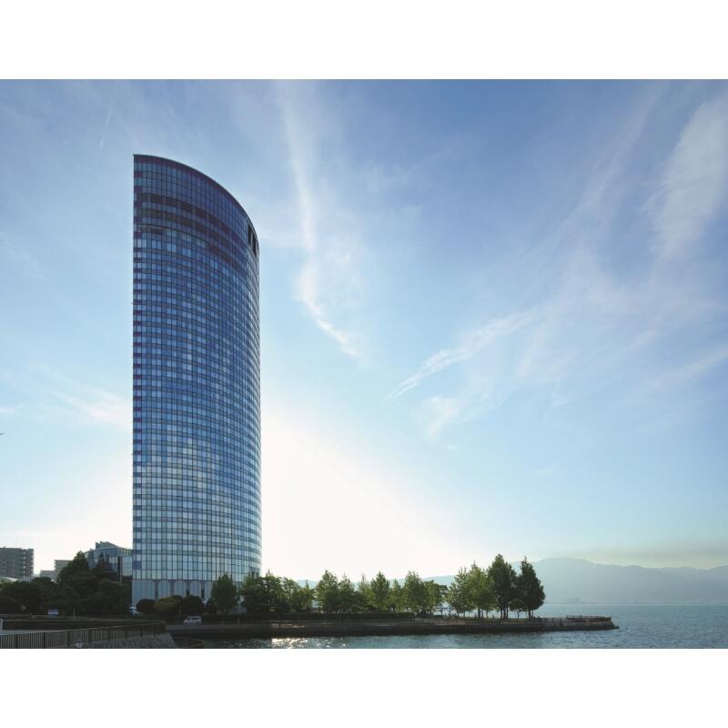 Luggage collected from your hotel and delivered to our counter (14:00-18:00)  