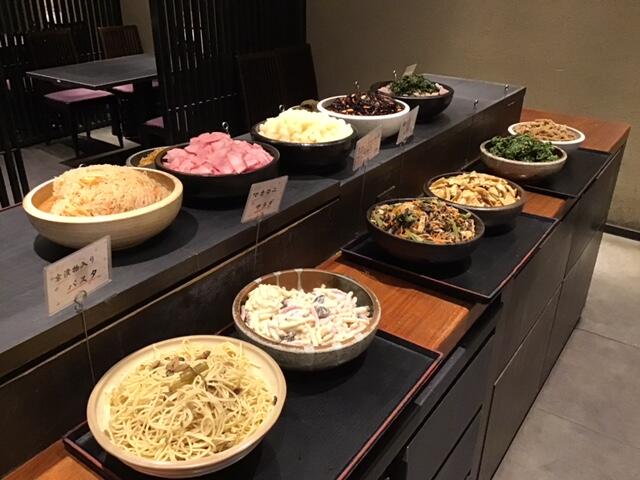 朝食ビュッフェ