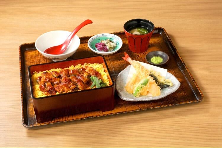 鰻と錦糸卵のお重御膳