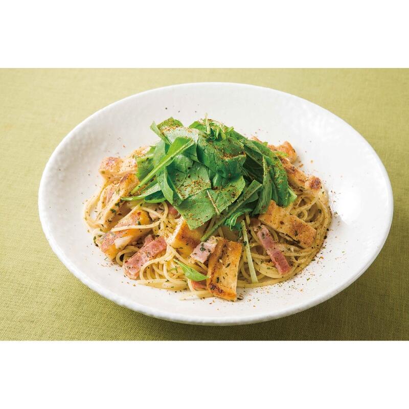 Kyoto-style aglio e olio with fried tofu and Mibuna green leaves